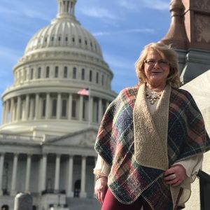 Meet your Posher, Debbie